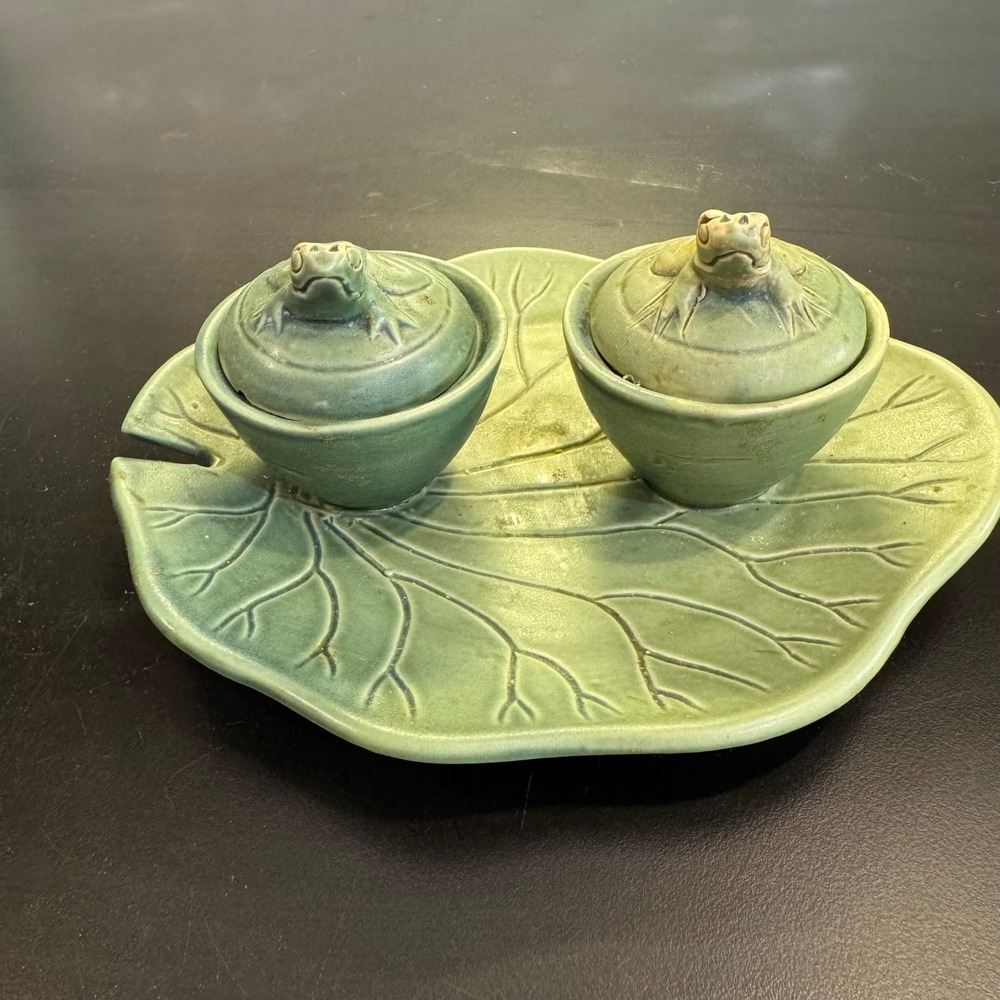 Ceramic Frog Lily Pad Condiment Server Set Green Whimsical Nature Decor O-6
